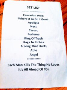 setlist crossing border